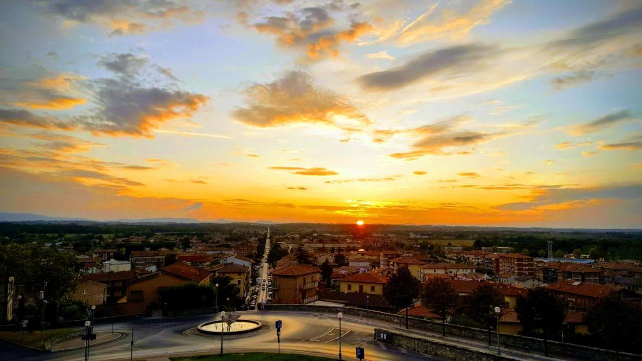 Hotel La Torre กัสติลโยเน เดล ลาโก ภายนอก รูปภาพ
