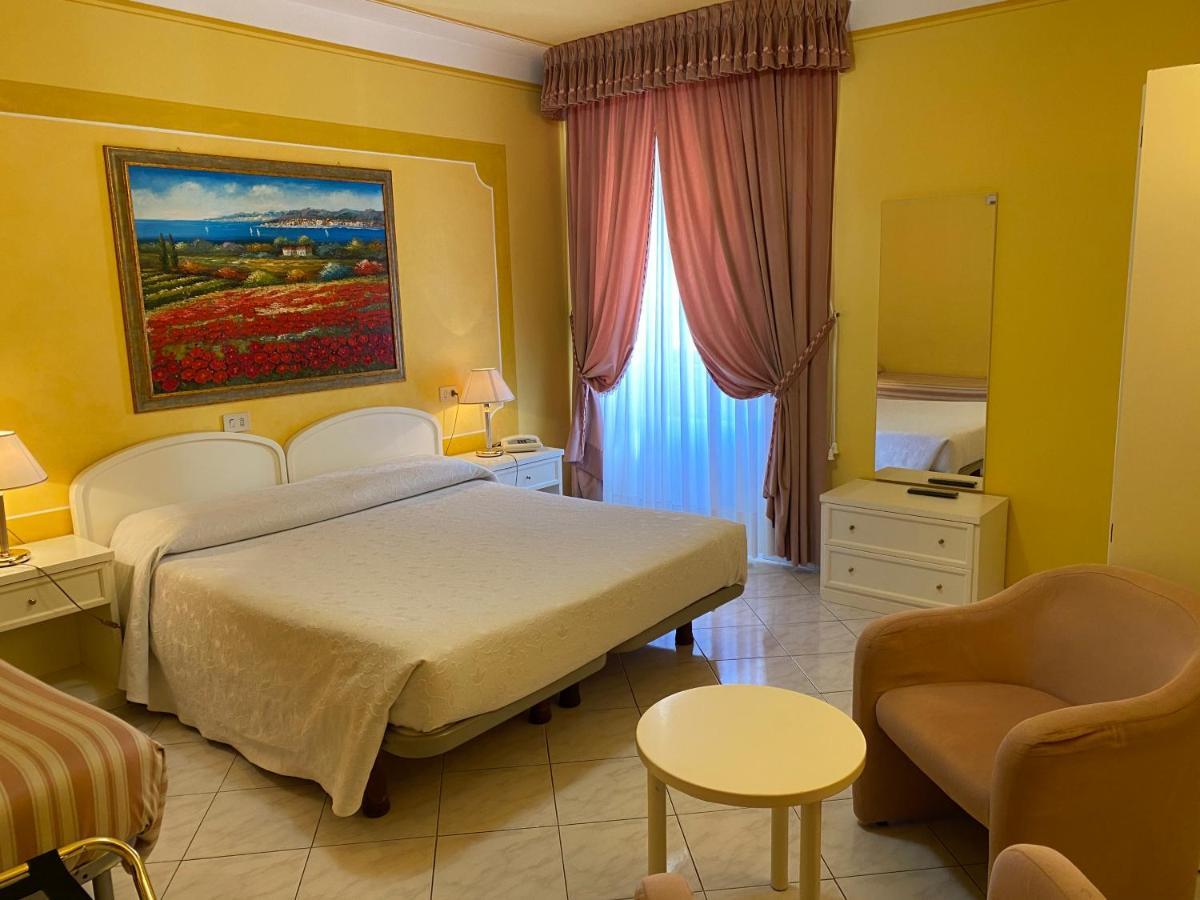 Hotel La Torre กัสติลโยเน เดล ลาโก ภายนอก รูปภาพ