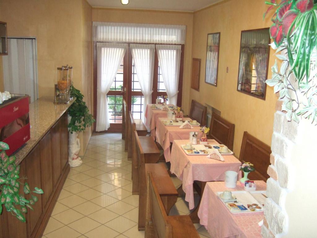 Hotel La Torre กัสติลโยเน เดล ลาโก ภายนอก รูปภาพ