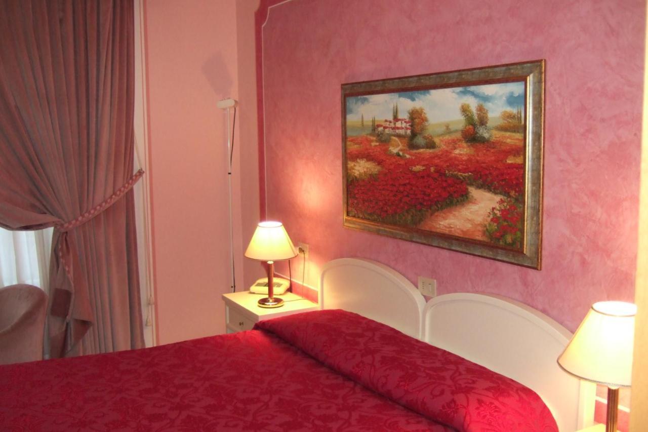 Hotel La Torre กัสติลโยเน เดล ลาโก ภายนอก รูปภาพ