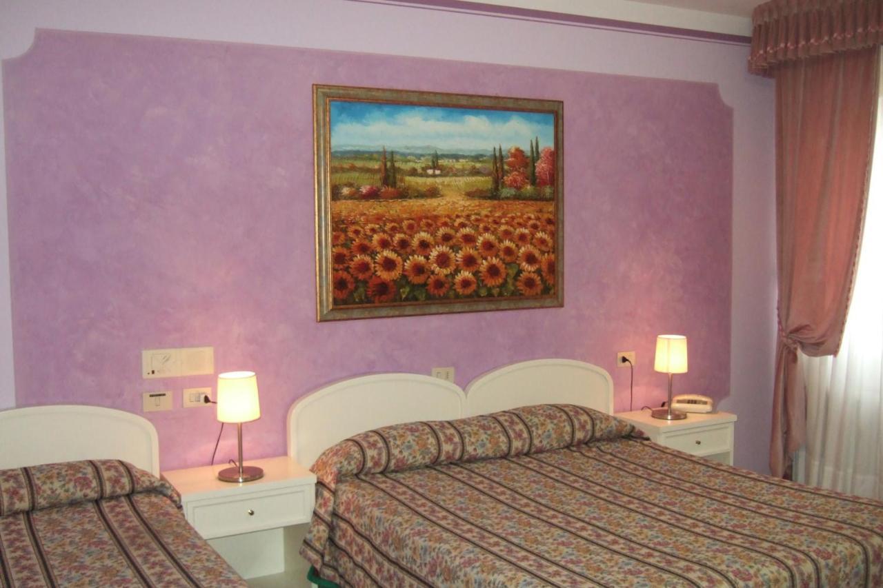 Hotel La Torre กัสติลโยเน เดล ลาโก ภายนอก รูปภาพ